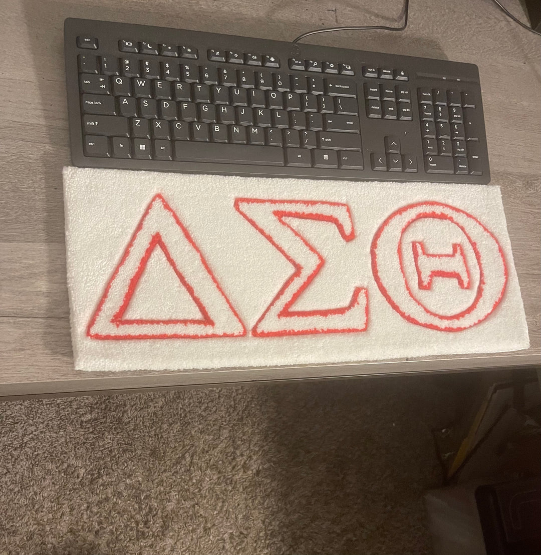 Delta Sigma Theta “ΔΣΘ” Custom Key Board Rug (White)