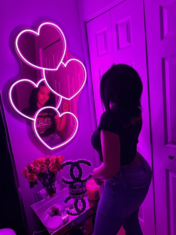 Vanity mirror